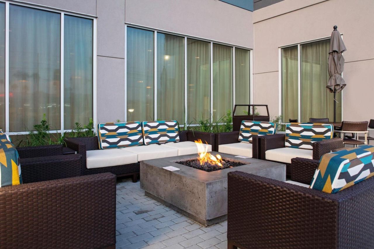 Towneplace Suites By Marriott Orlando Airport Ngoại thất bức ảnh